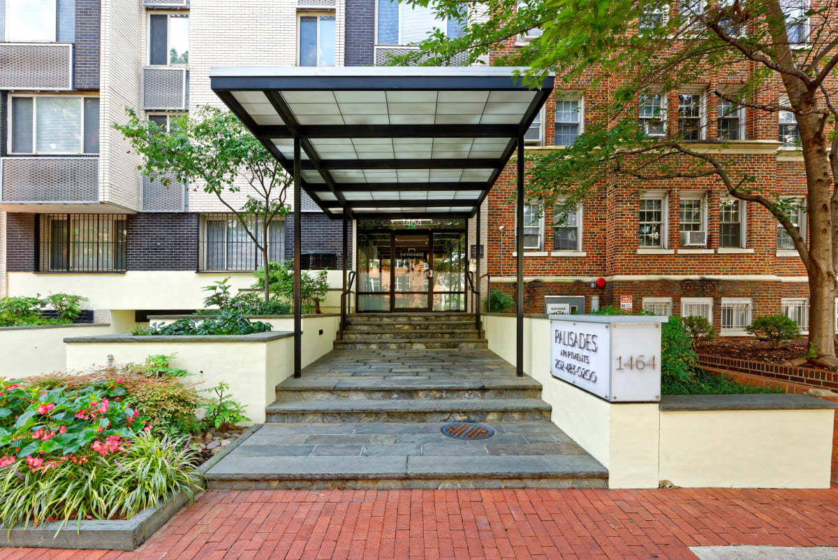 Logan Circle Apartments for Rent The Palisades Photo Gallery